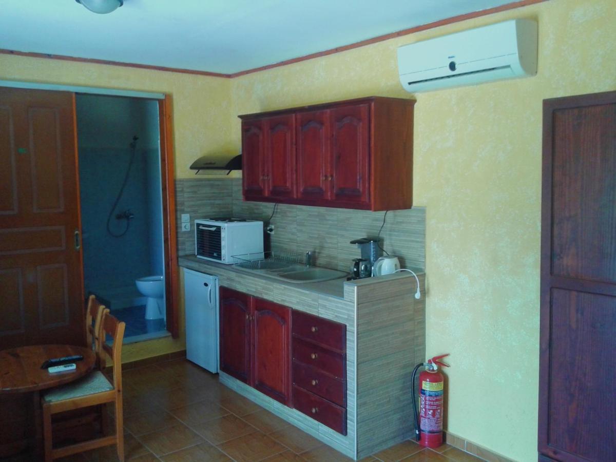 Sunrise Apartments パレカストロ エクステリア 写真