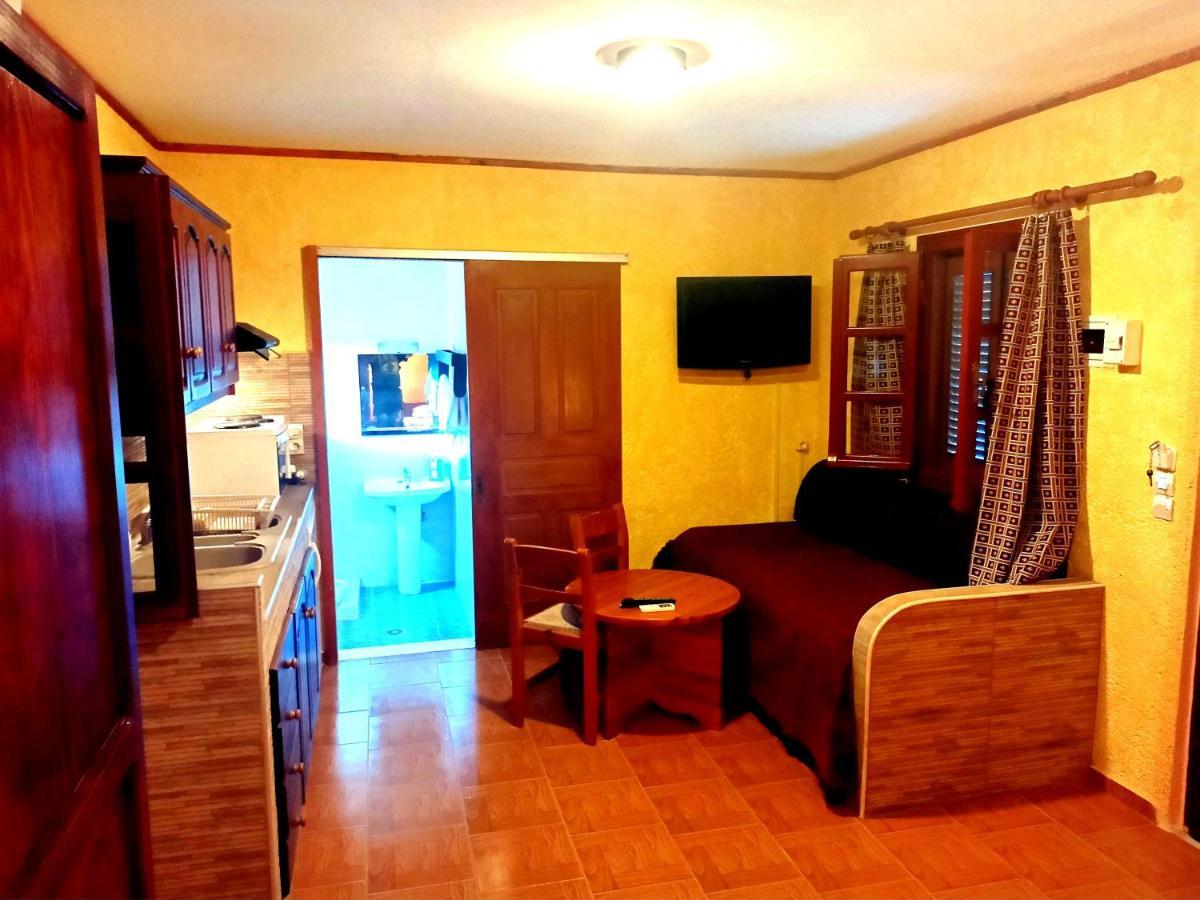 Sunrise Apartments パレカストロ エクステリア 写真